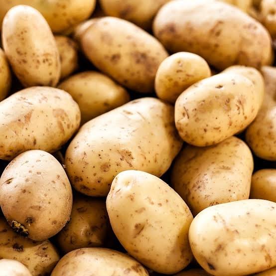 Potatoes (kg)